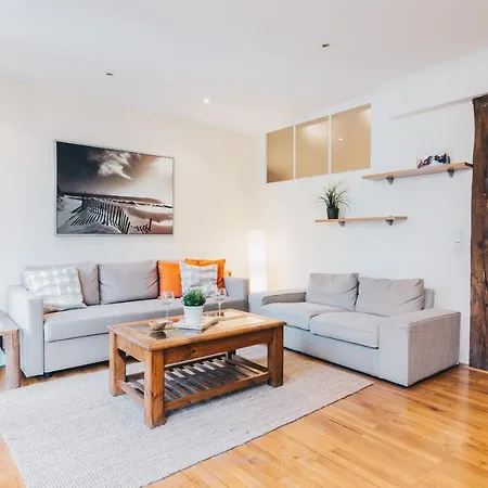 Azoka By People Apartment